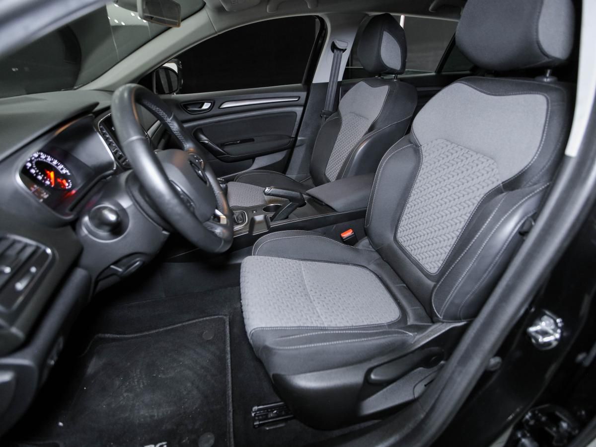 renault-megane-sport-tourer-2022-diesel-1461cc