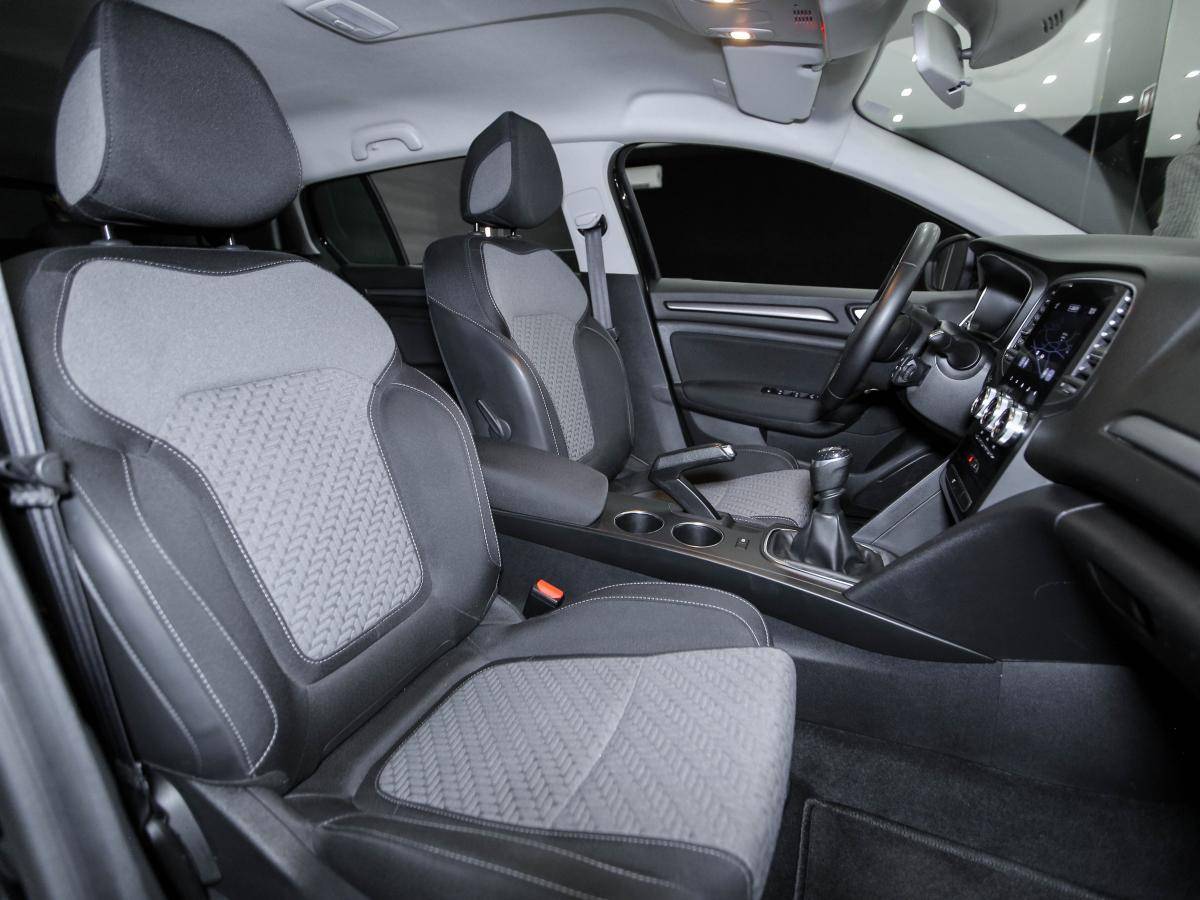 renault-megane-sport-tourer-2022-diesel-1461cc