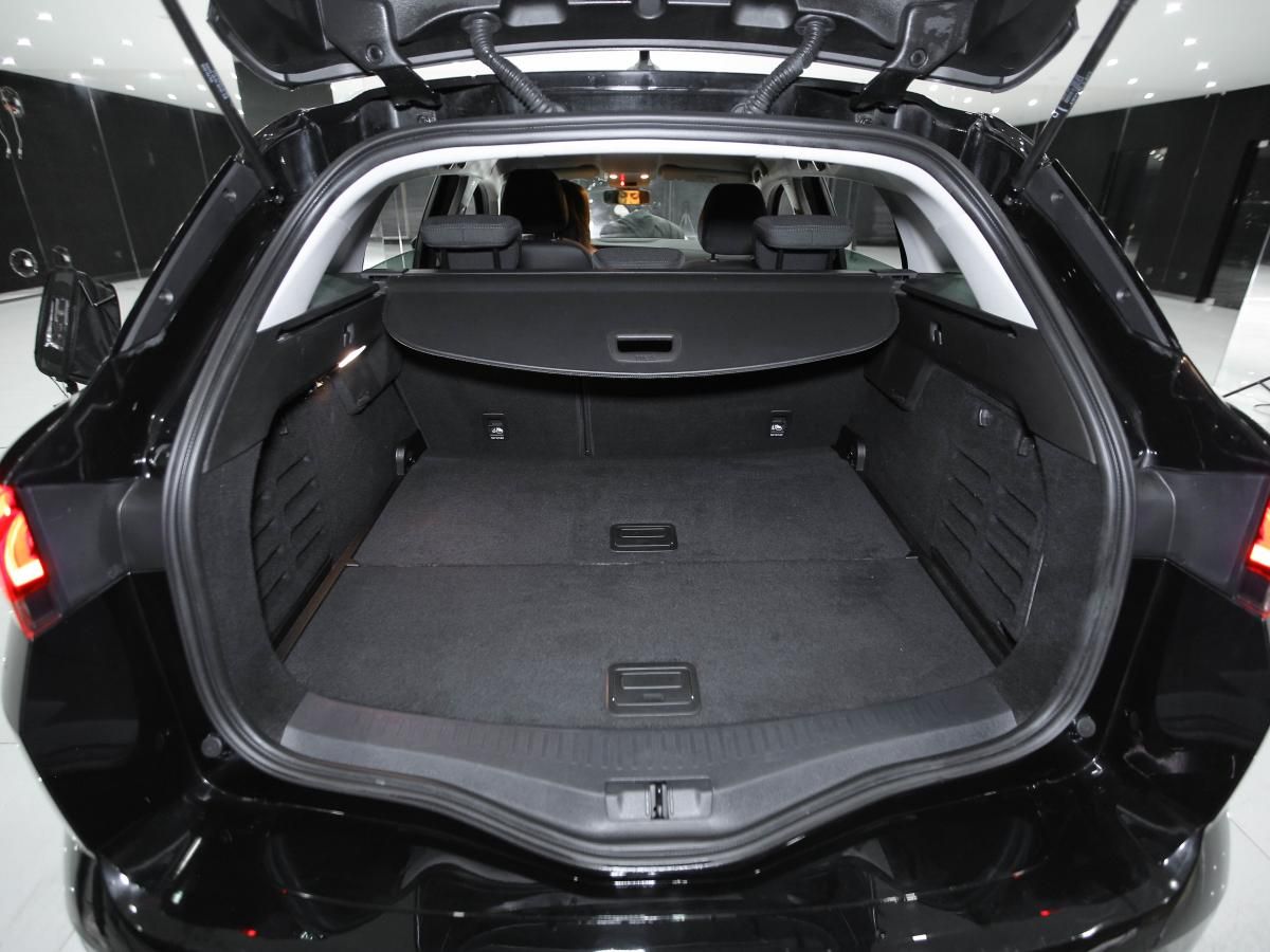 renault-megane-sport-tourer-2022-diesel-1461cc