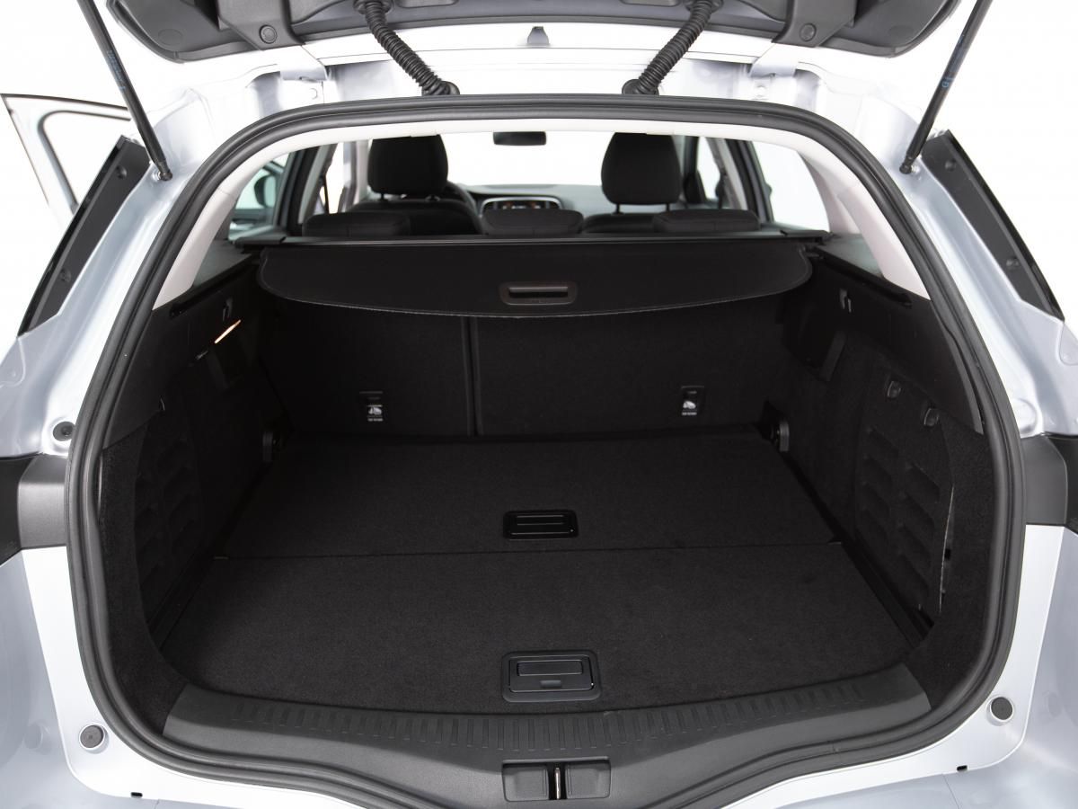 renault-megane-sport-tourer-2024-diesel-1461cc