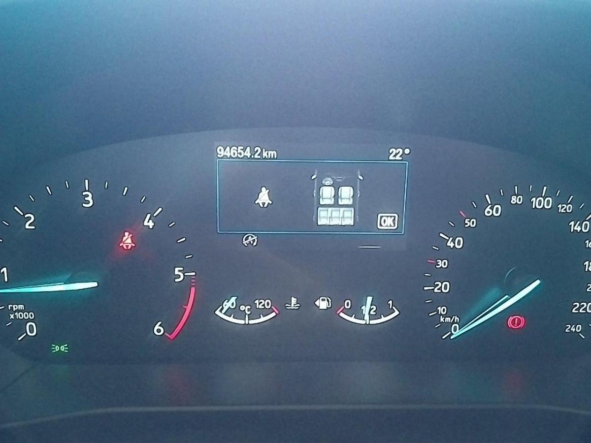 ford-focus-2022-diesel-1499cc