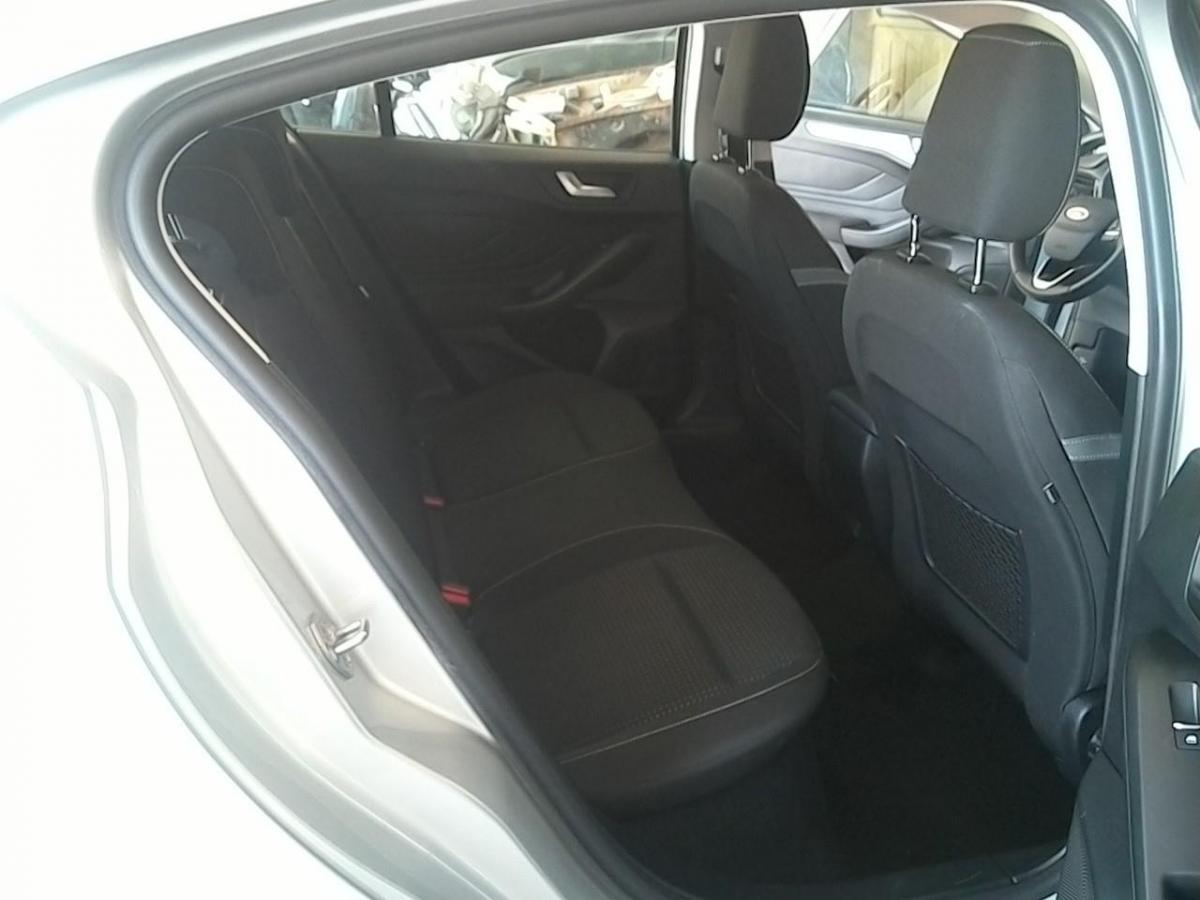 ford-focus-2022-diesel-1499cc