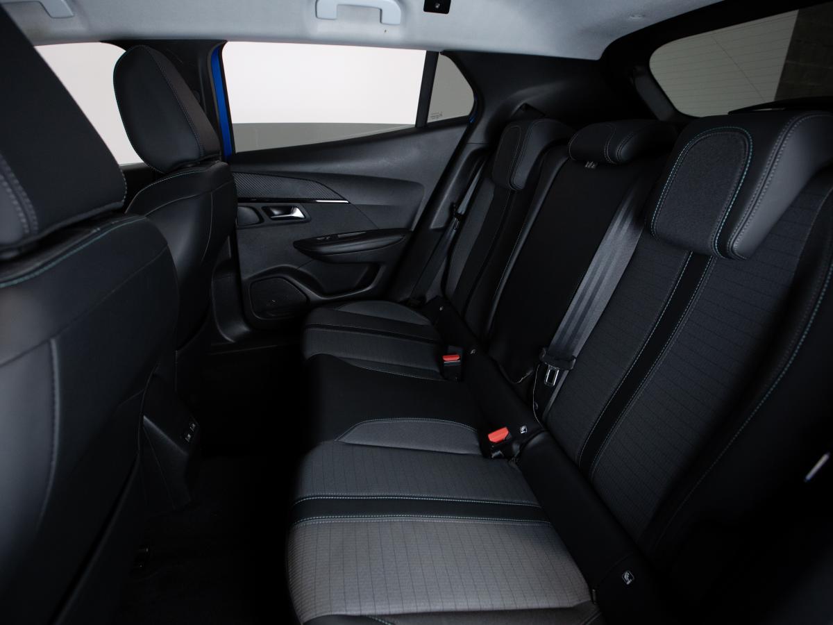 peugeot-2008-2021-diesel-1499cc