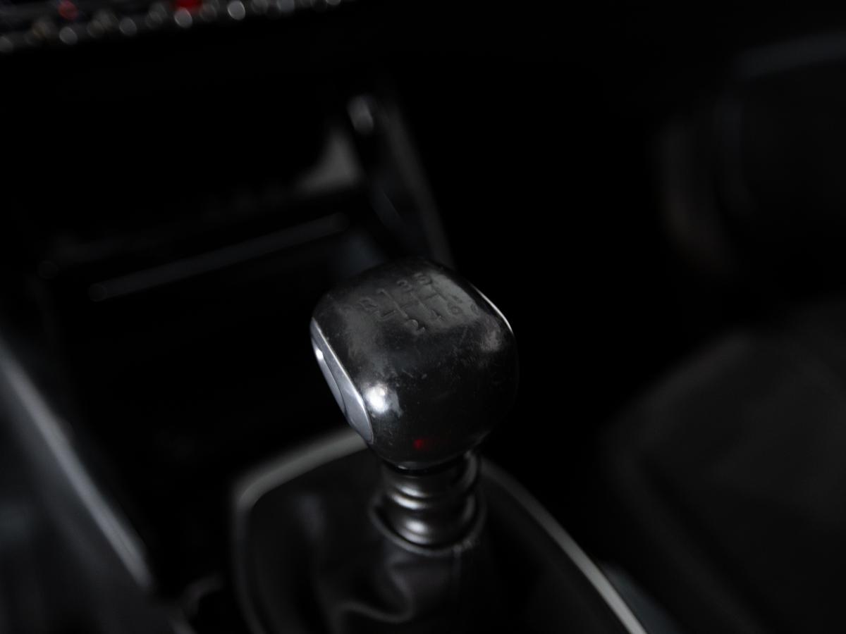 peugeot-2008-2021-diesel-1499cc