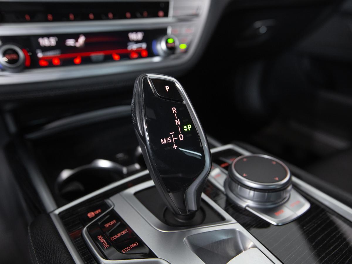bmw-serie-7-2020-diesel-2993cc