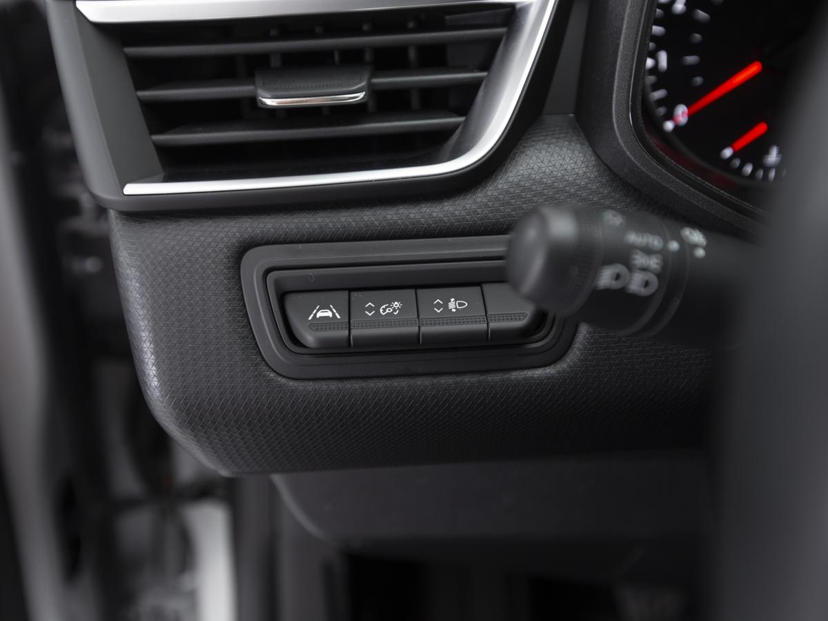 renault-clio-2023-gasolina-999cc