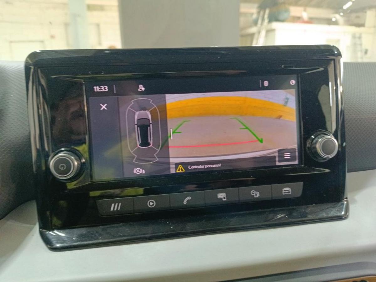 seat-arona-2023-gasolina-999cc