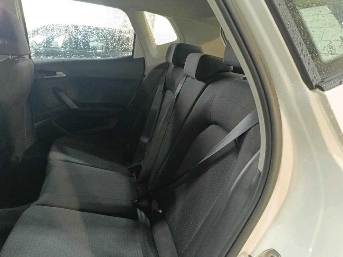seat-arona-2023-gasolina-999cc