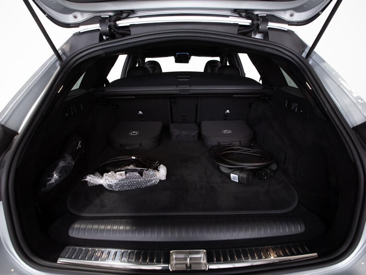 mercedes-benz-classe-e-2025-hibrido-a-gasolina-1999cc