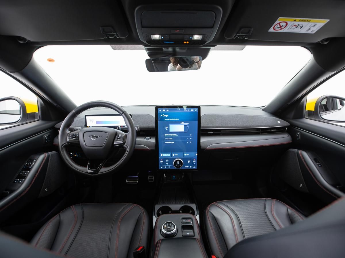 ford-mustang-mach-e-2021-eletrico-0cc