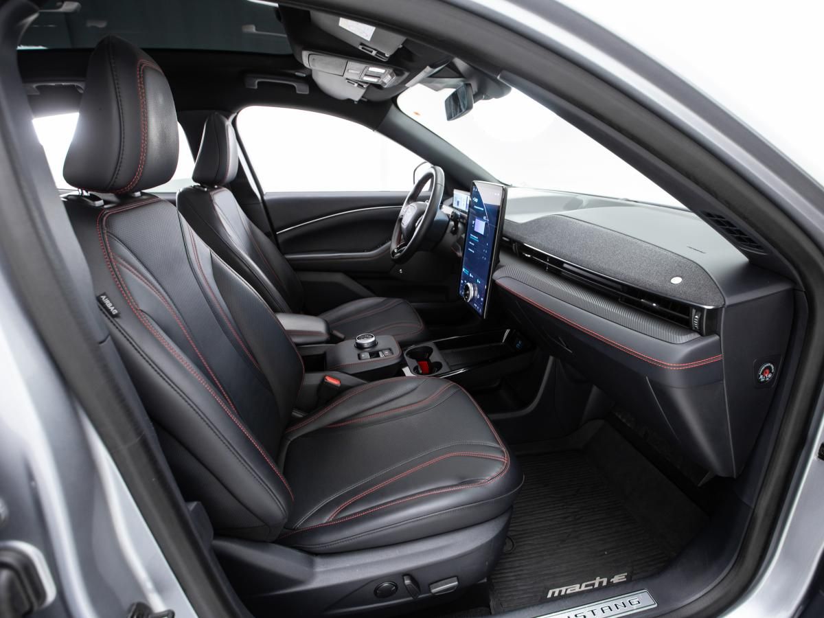 ford-mustang-mach-e-2021-eletrico-0cc