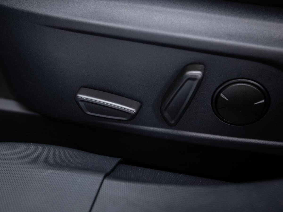 ford-mustang-mach-e-2021-eletrico-0cc