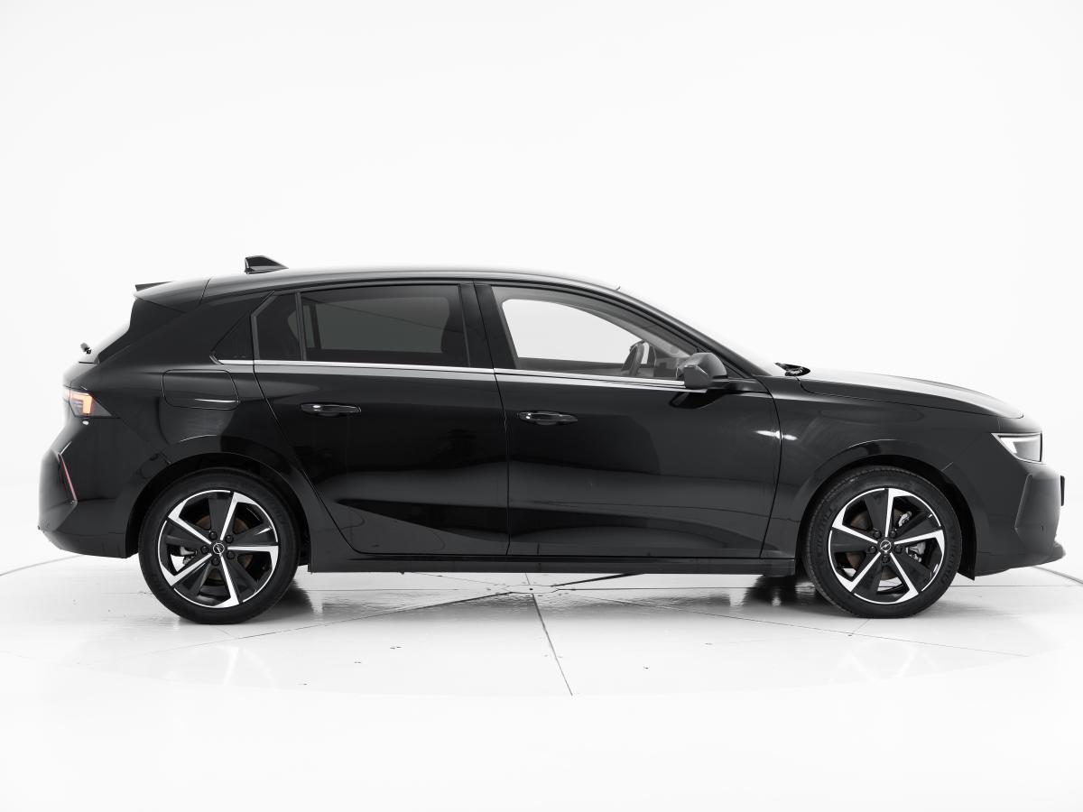 opel-astra-2022-diesel-1499cc