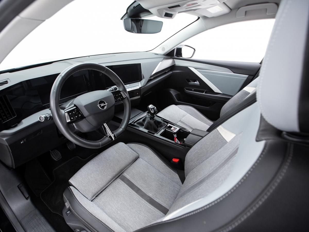 opel-astra-2022-diesel-1499cc