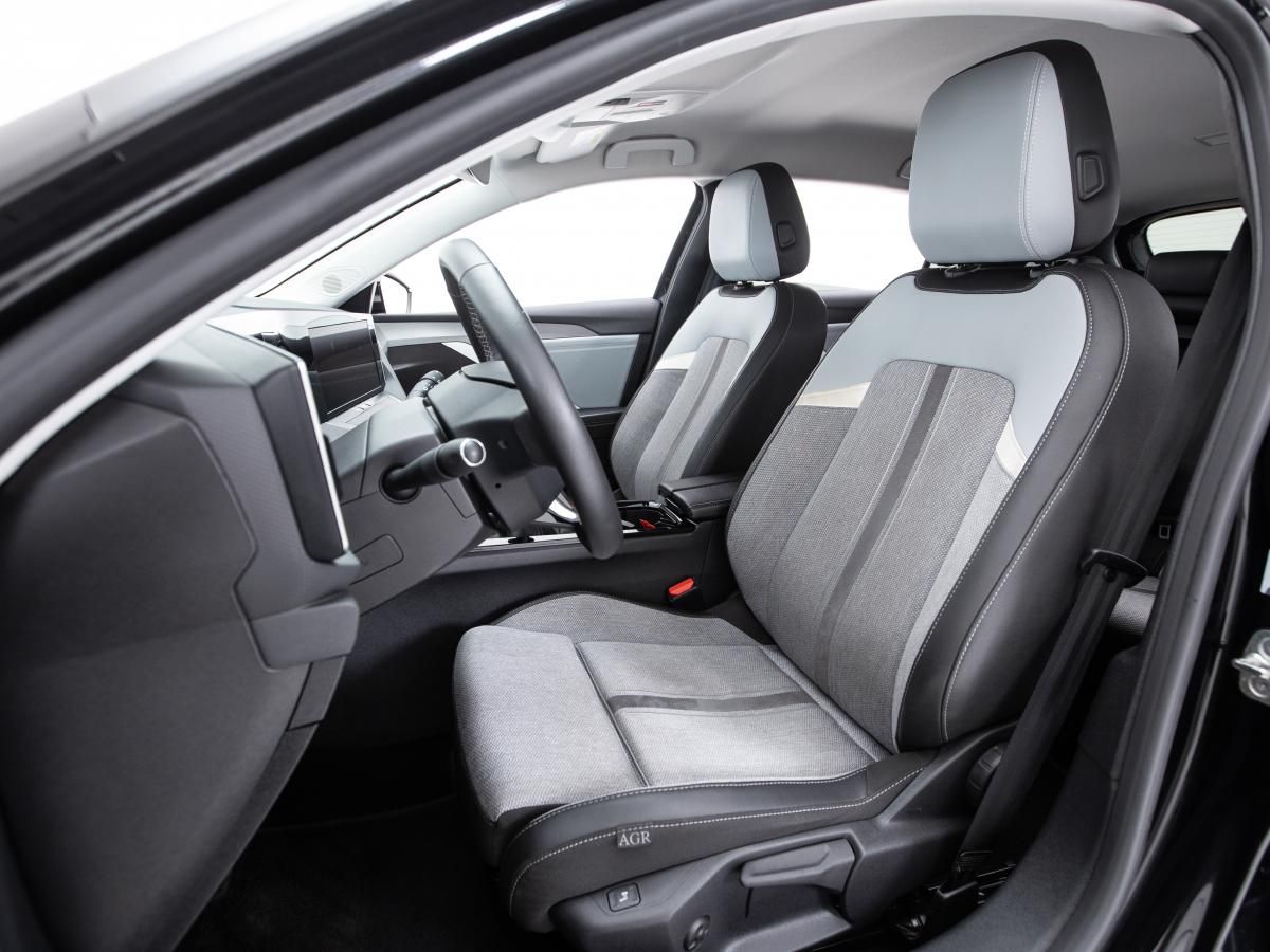 opel-astra-2022-diesel-1499cc