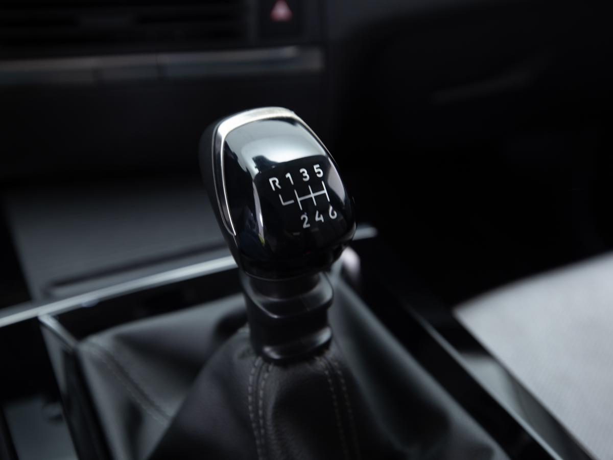 opel-astra-2022-diesel-1499cc