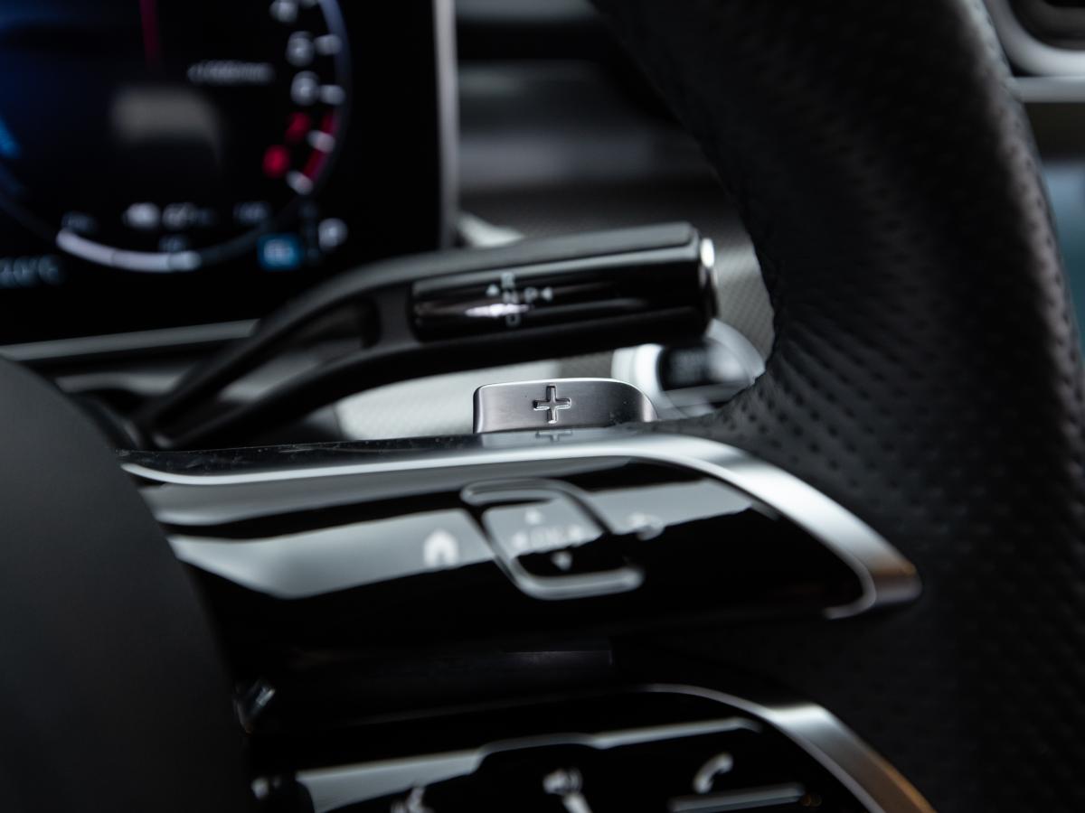 mercedes-benz-classe-c-2023-hibrido-a-gasolina-1999cc