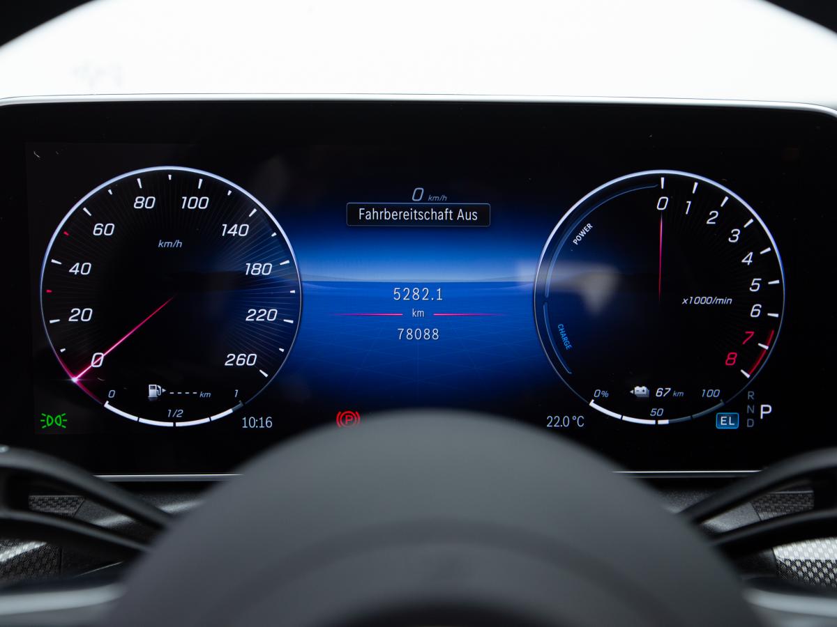 mercedes-benz-classe-c-2023-hibrido-a-gasolina-1999cc