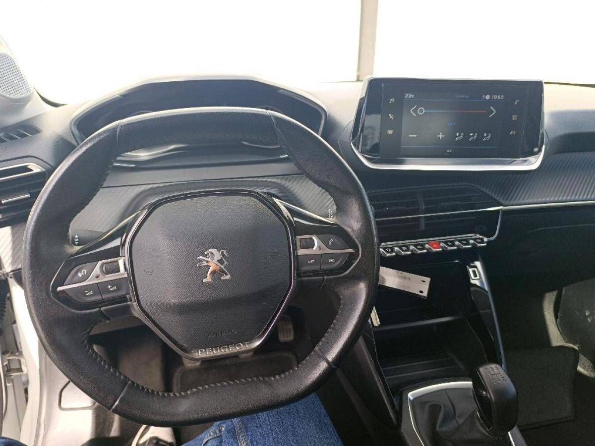 peugeot-208-2021-gasolina-1199cc