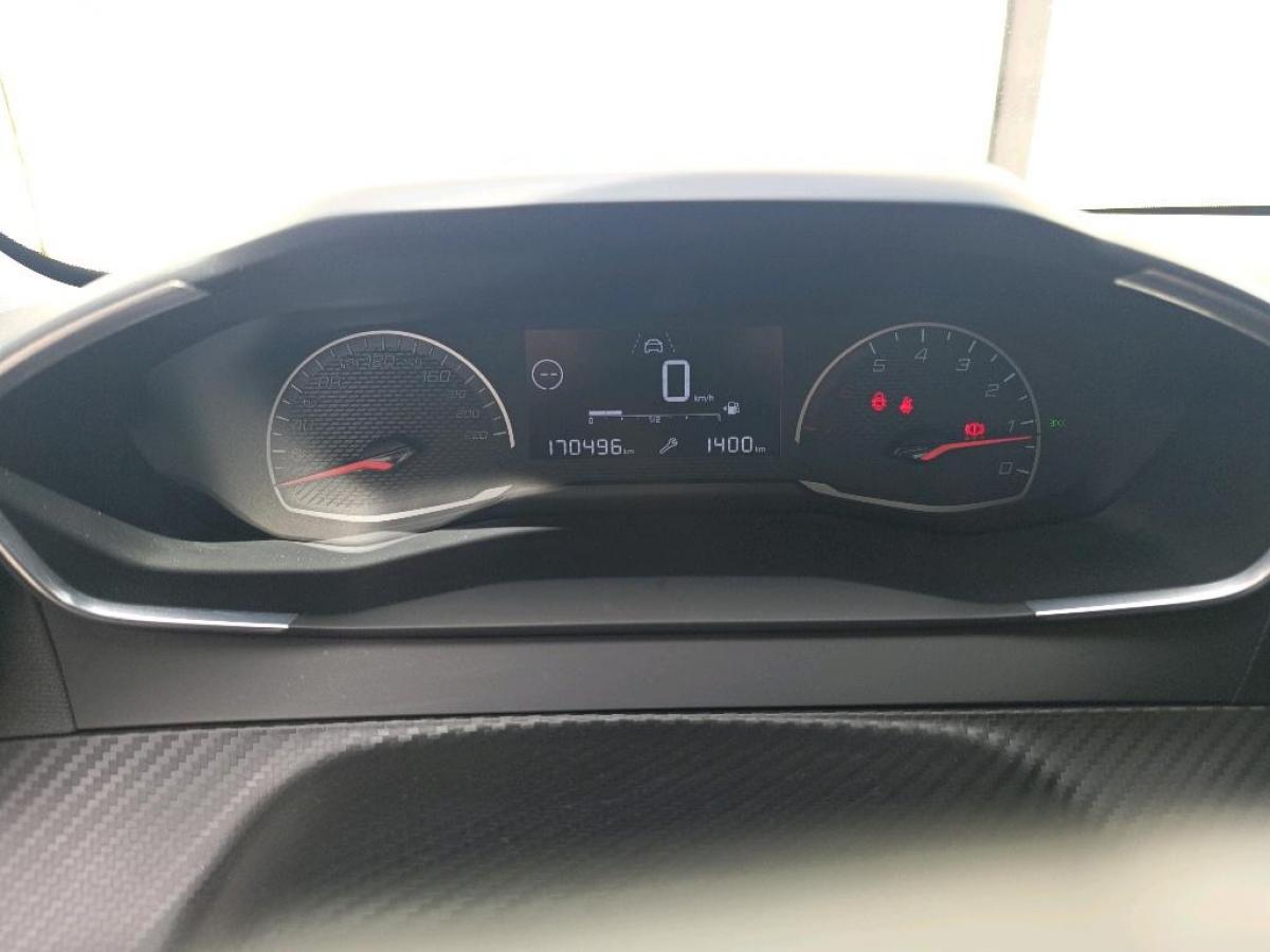 peugeot-208-2021-gasolina-1199cc