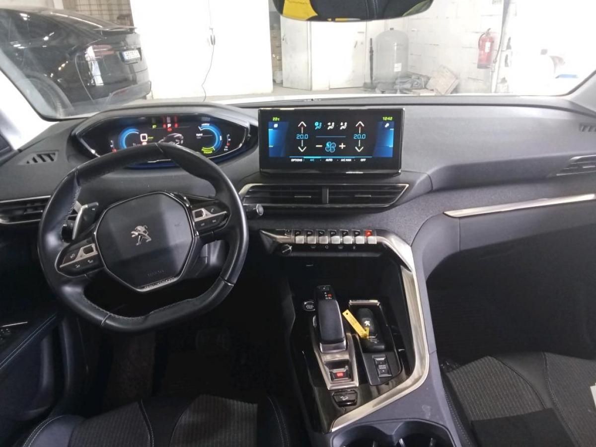 peugeot-3008-2022-hibrido-a-gasolina-1598cc