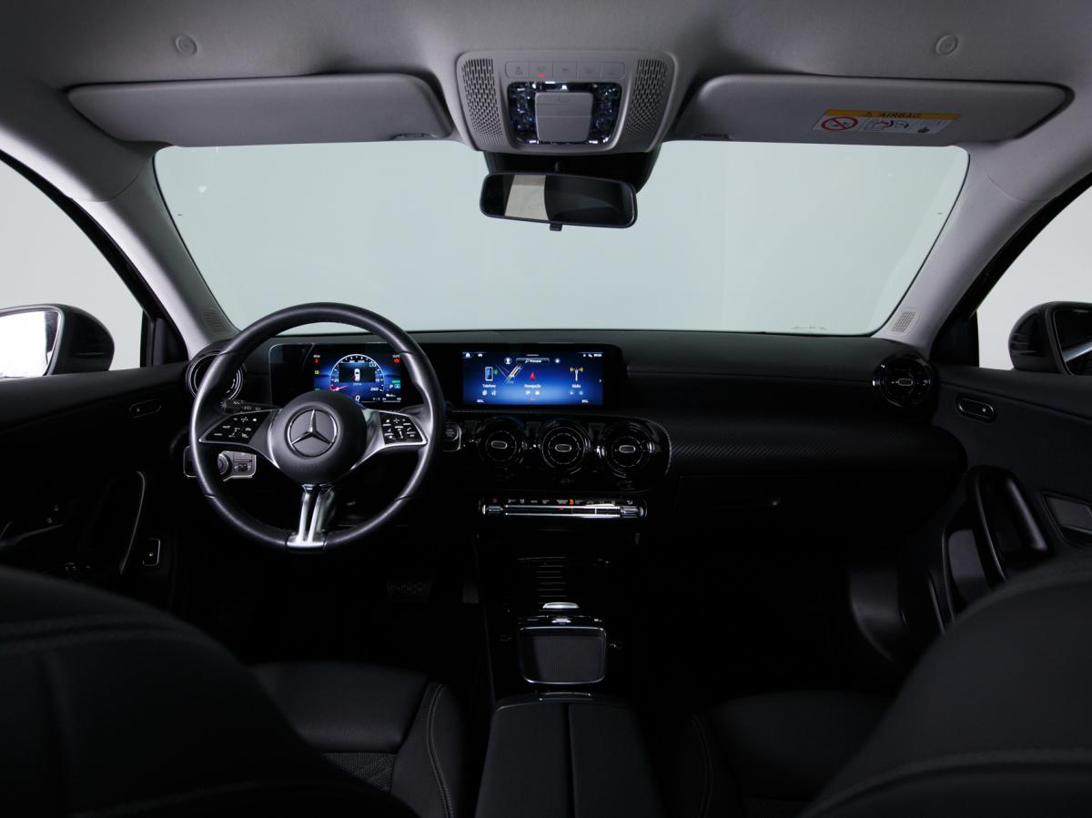 mercedes-benz-classe-a-2023-hibrido-a-gasolina-1332cc