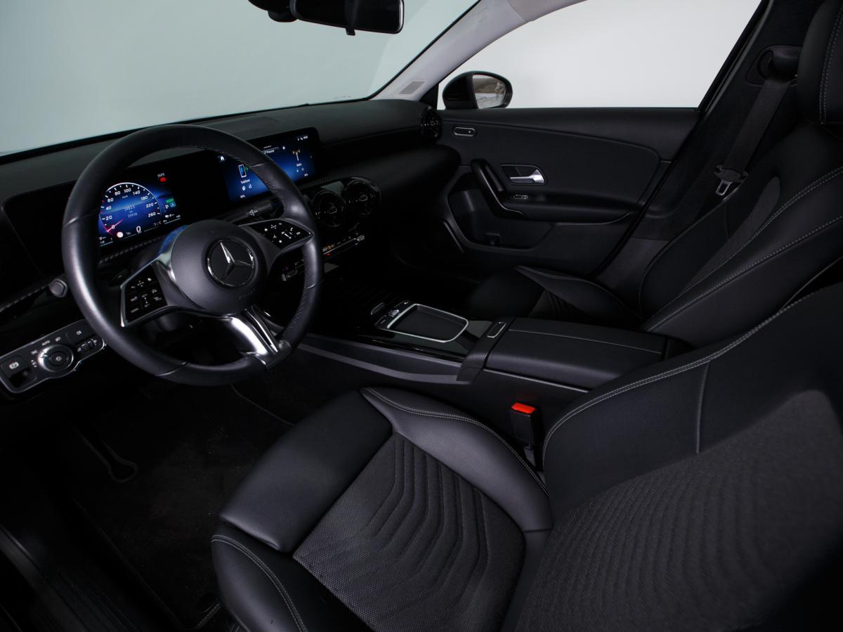 mercedes-benz-classe-a-2023-hibrido-a-gasolina-1332cc