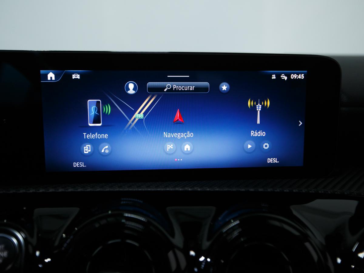 mercedes-benz-classe-a-2023-hibrido-a-gasolina-1332cc