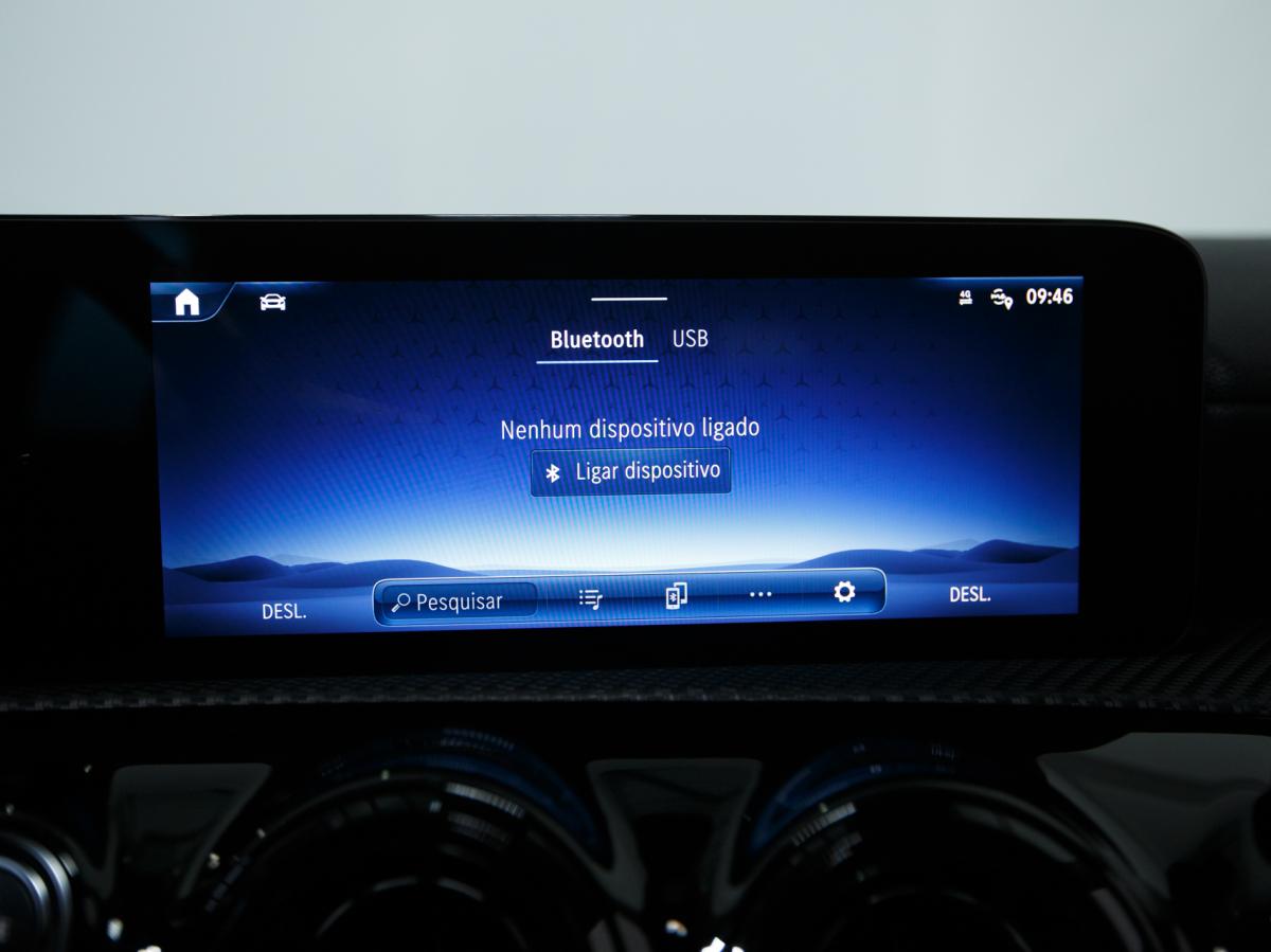 mercedes-benz-classe-a-2023-hibrido-a-gasolina-1332cc