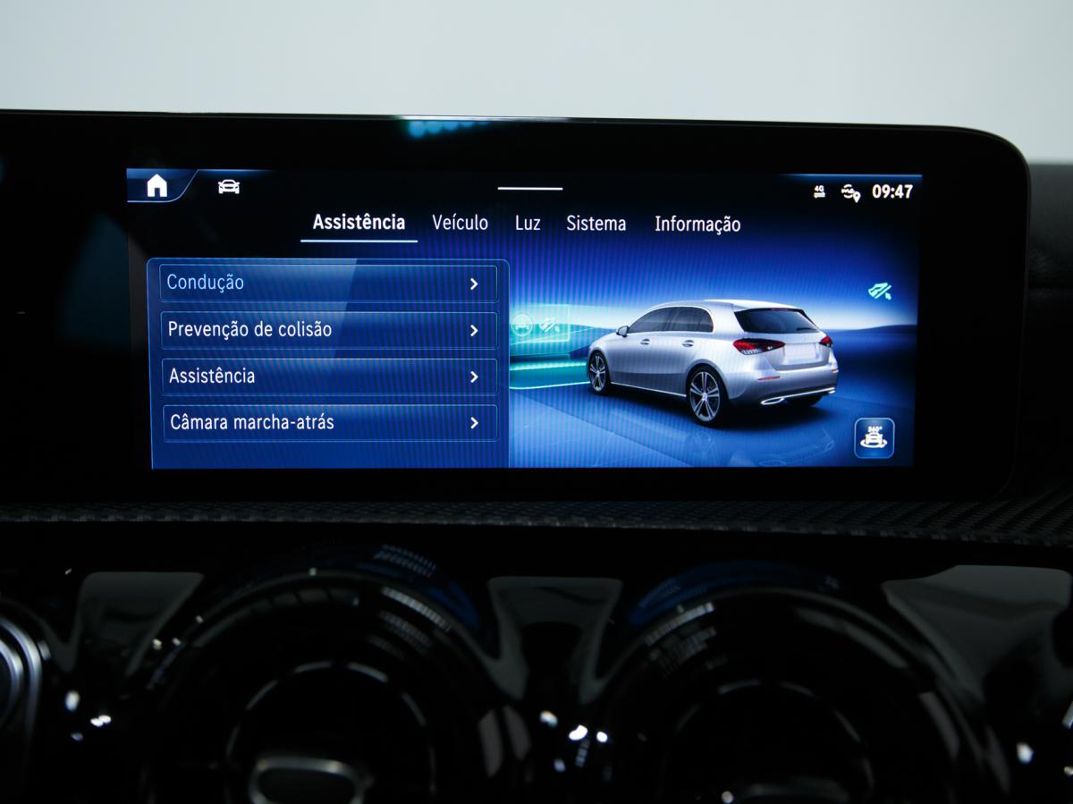 mercedes-benz-classe-a-2023-hibrido-a-gasolina-1332cc