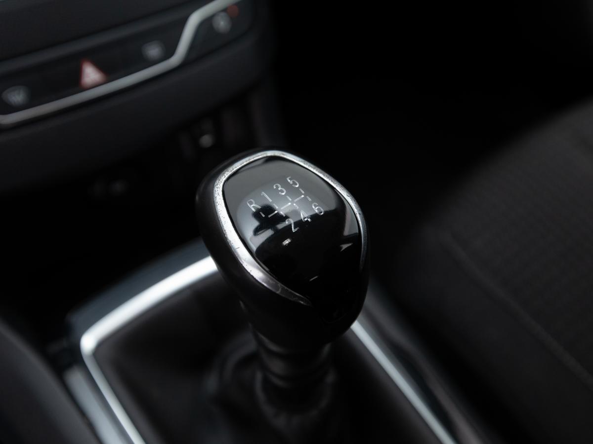 peugeot-308-2019-diesel-1499cc