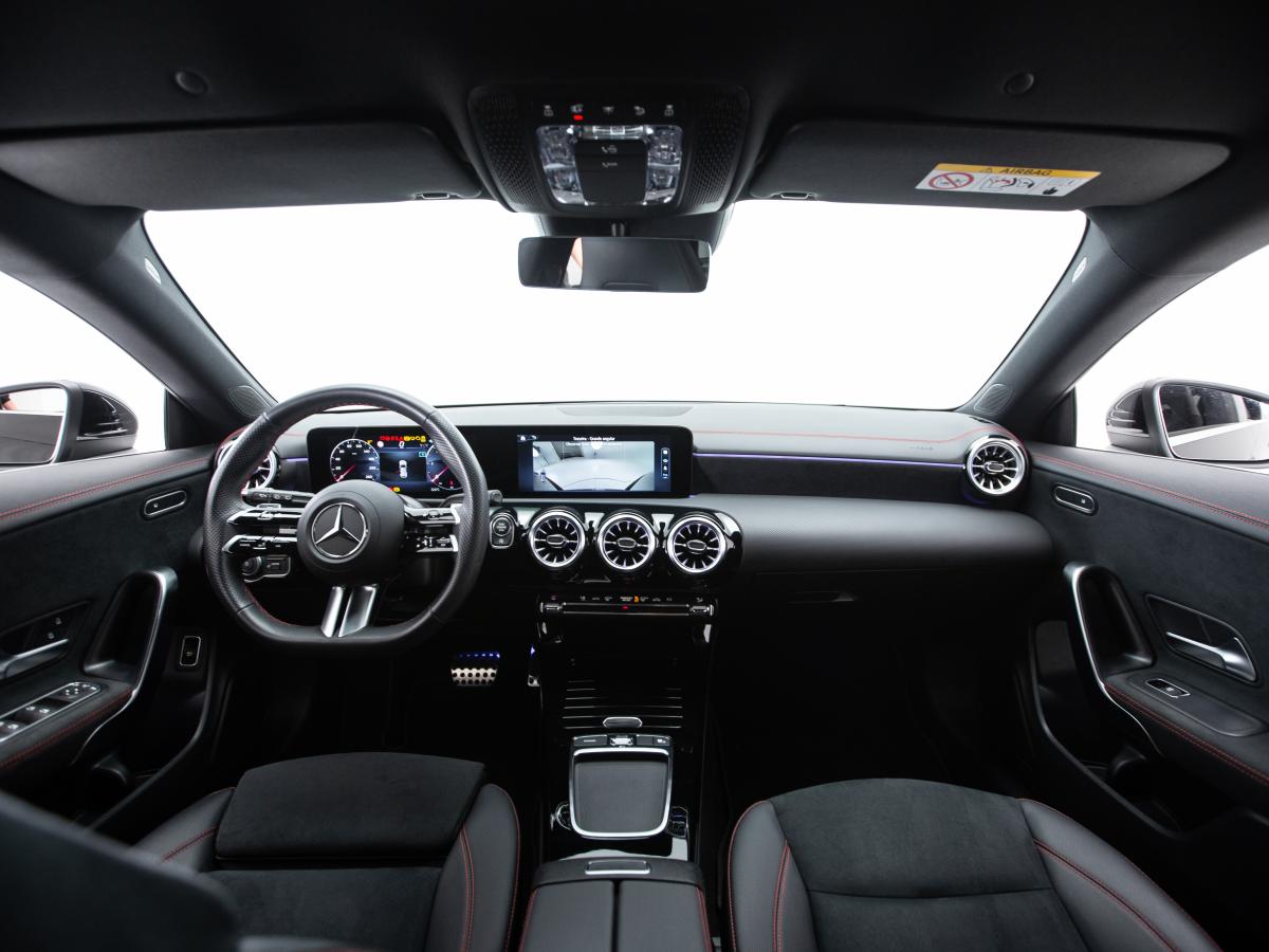 mercedes-benz-cla-2023-diesel-1950cc