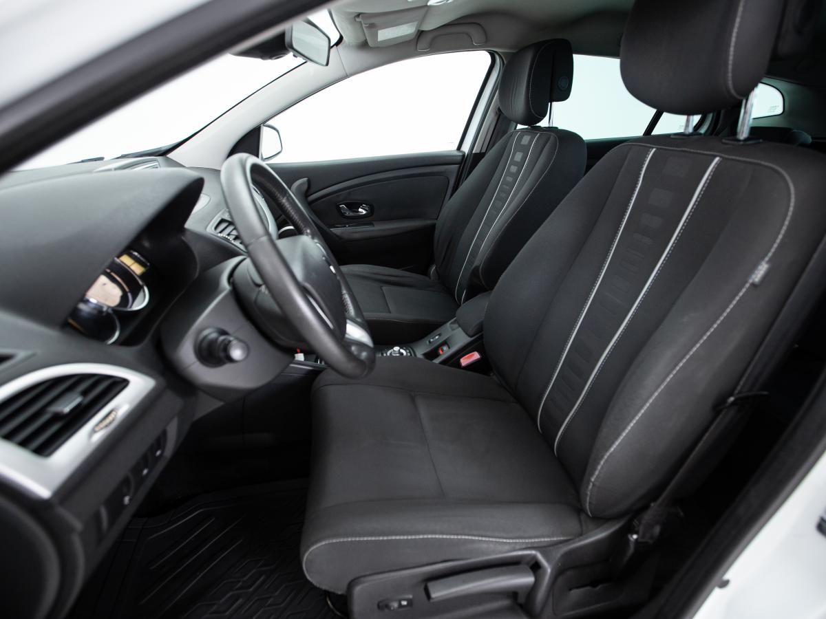 renault-megane-sport-tourer-2012-diesel-1461cc