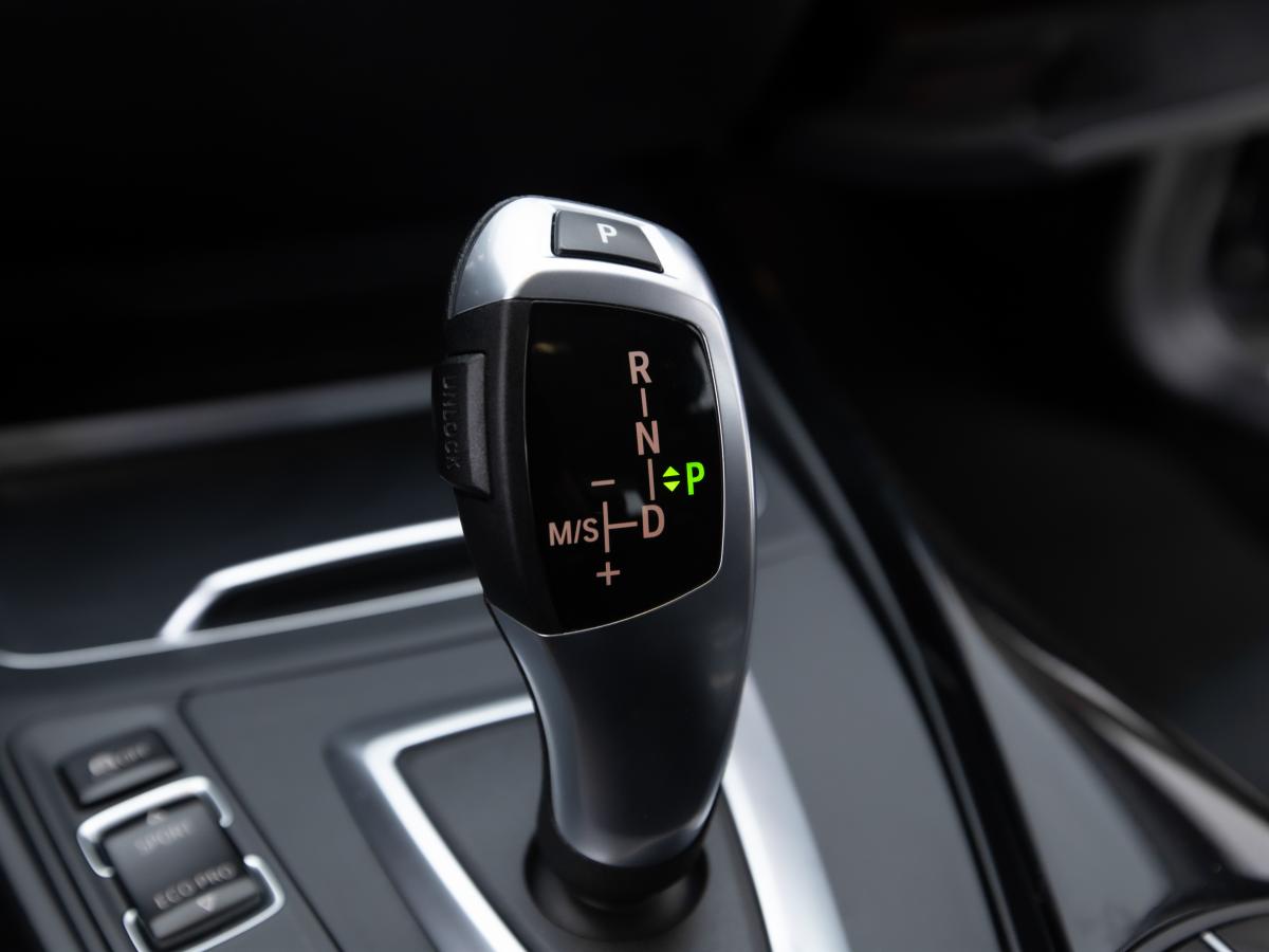 bmw-serie-1-2018-diesel-1496cc