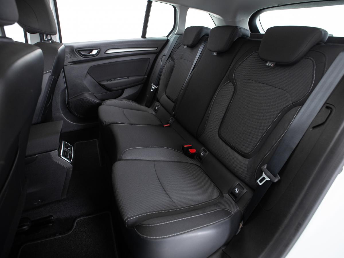 renault-megane-sport-tourer-2023-diesel-1461cc