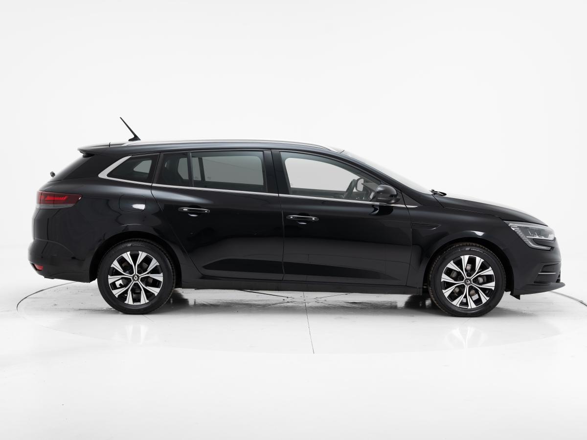 renault-megane-sport-tourer-2021-diesel-1461cc