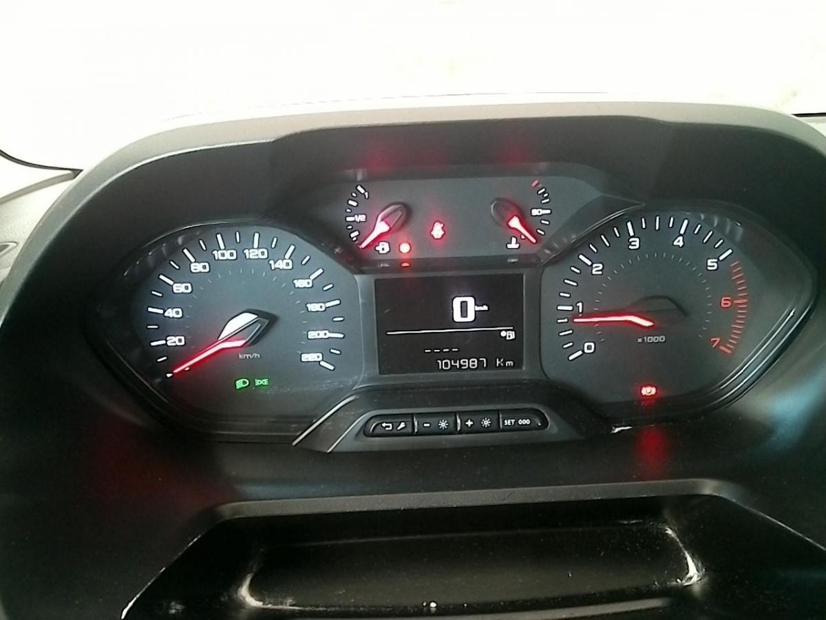 peugeot-partner-2023-diesel-1499cc