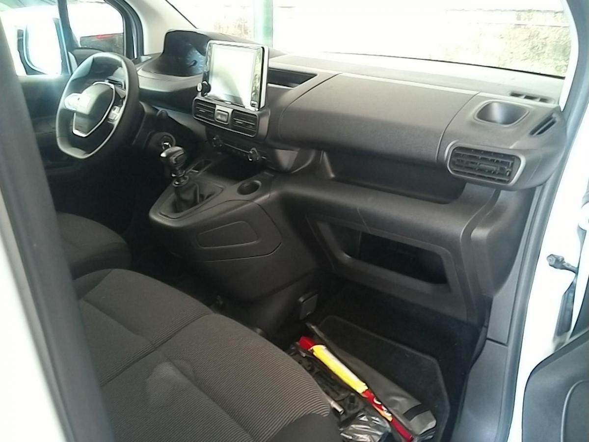 peugeot-partner-2023-diesel-1499cc