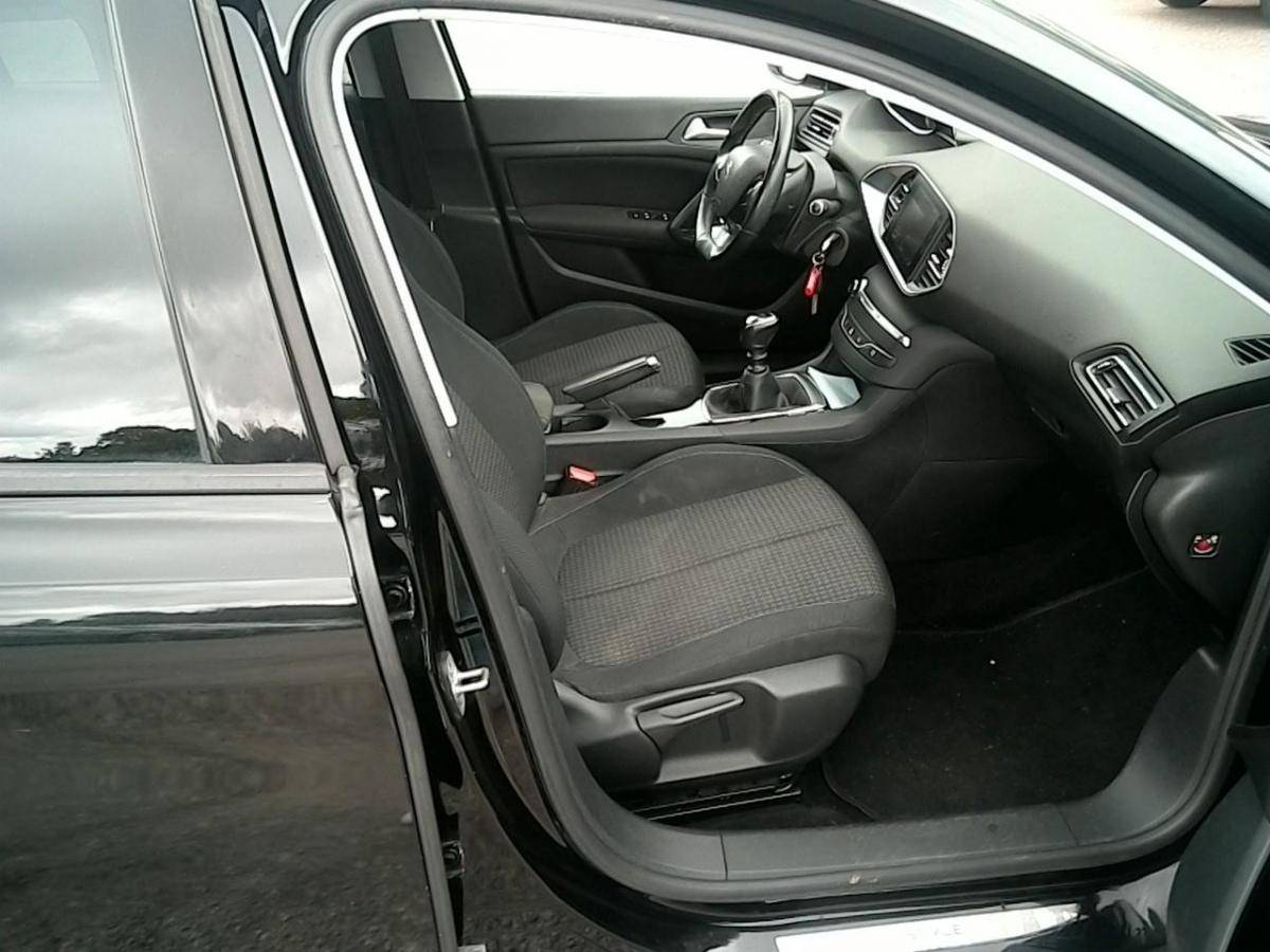 peugeot-308-sw-2020-diesel-1499cc
