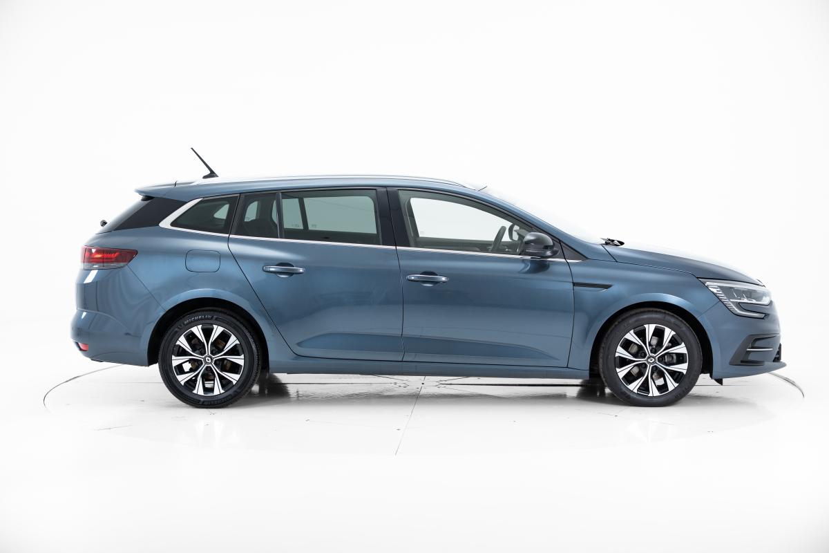 renault-megane-sport-tourer-2022-diesel-1461cc