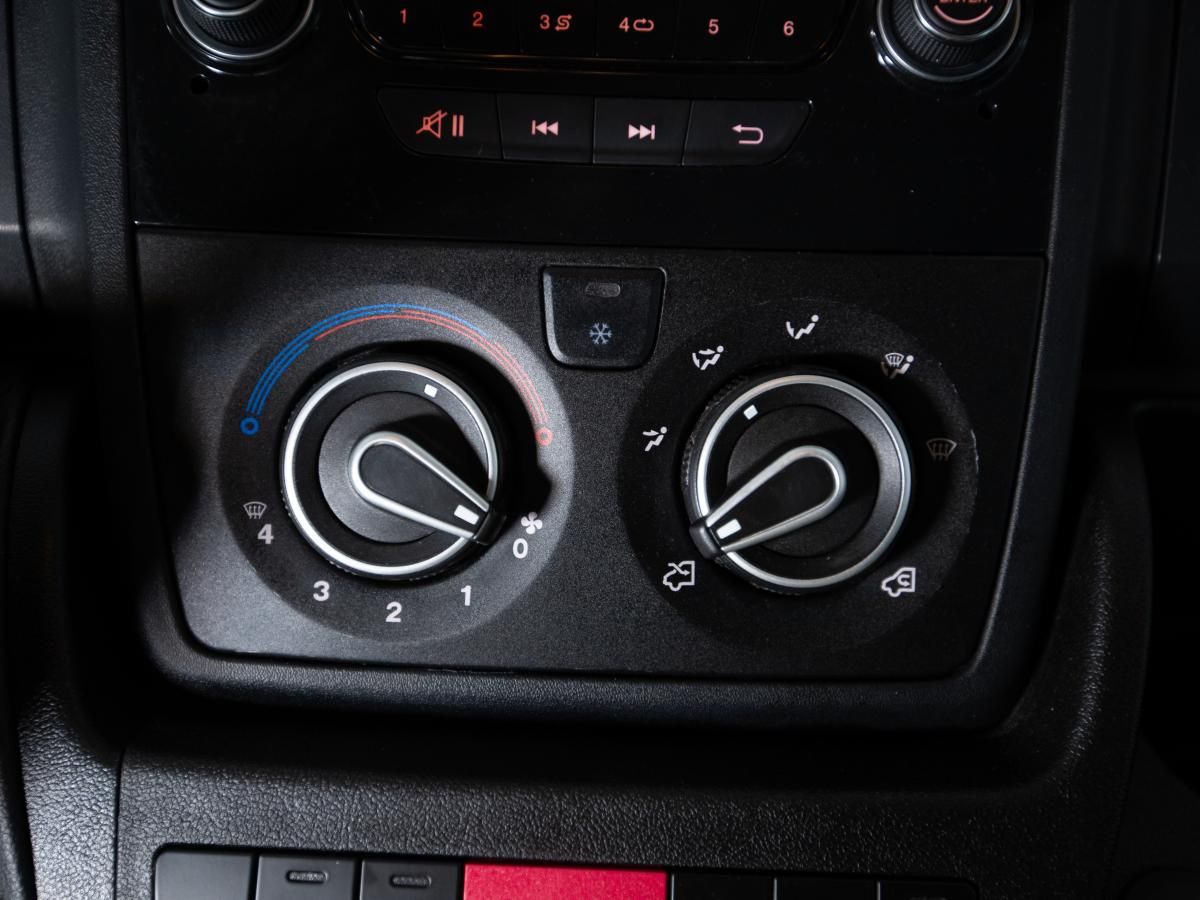 peugeot-boxer-2022-diesel-2179cc