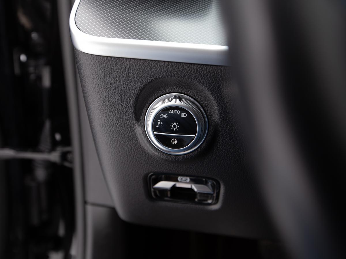 mercedes-benz-classe-c-2022-gasolina-1496cc