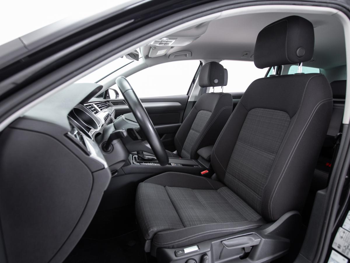 volkswagen-passat-variant-2022-diesel-1968cc
