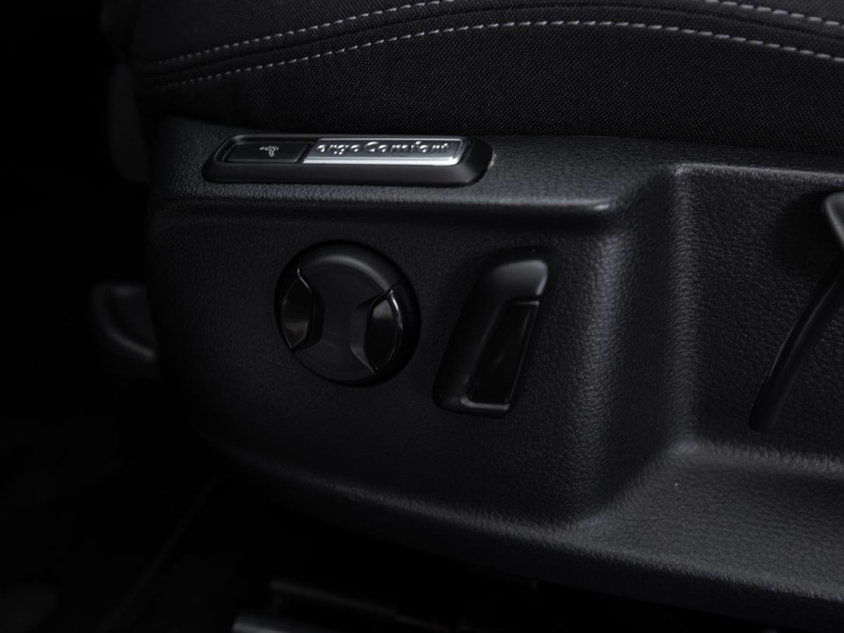 volkswagen-passat-variant-2022-diesel-1968cc