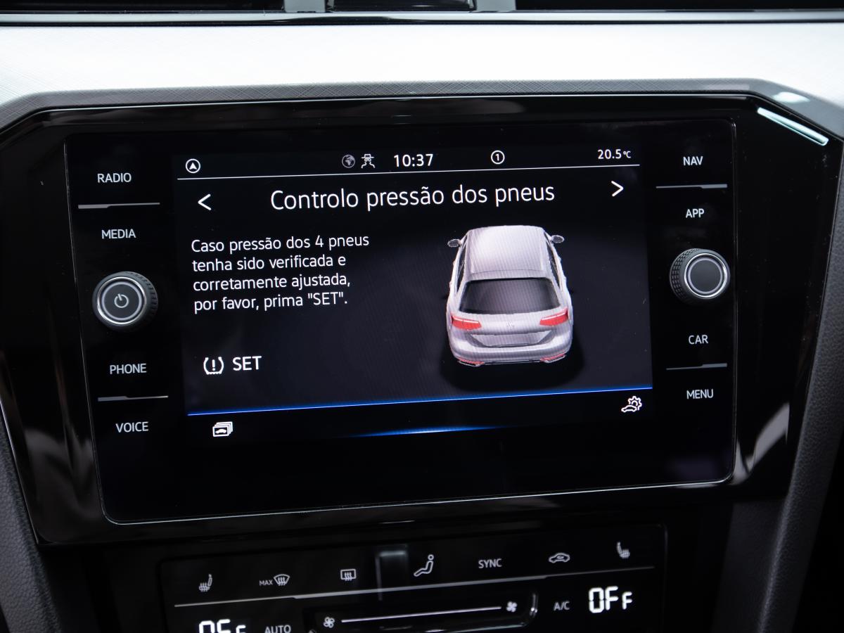 volkswagen-passat-variant-2022-diesel-1968cc