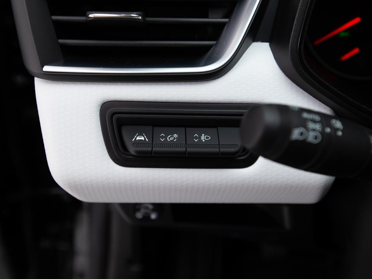 renault-clio-2023-gpl-999cc