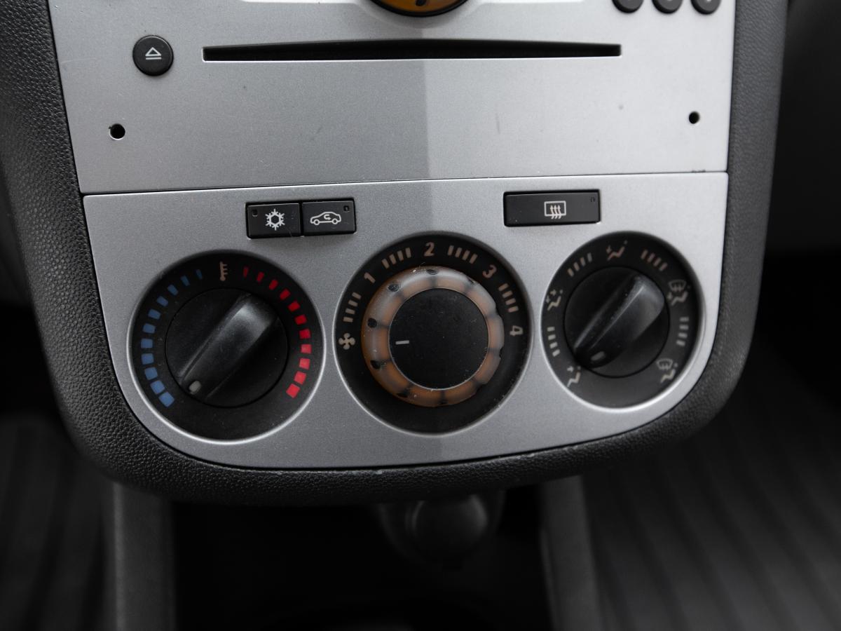 opel-corsa-van-2011-diesel-1248cc