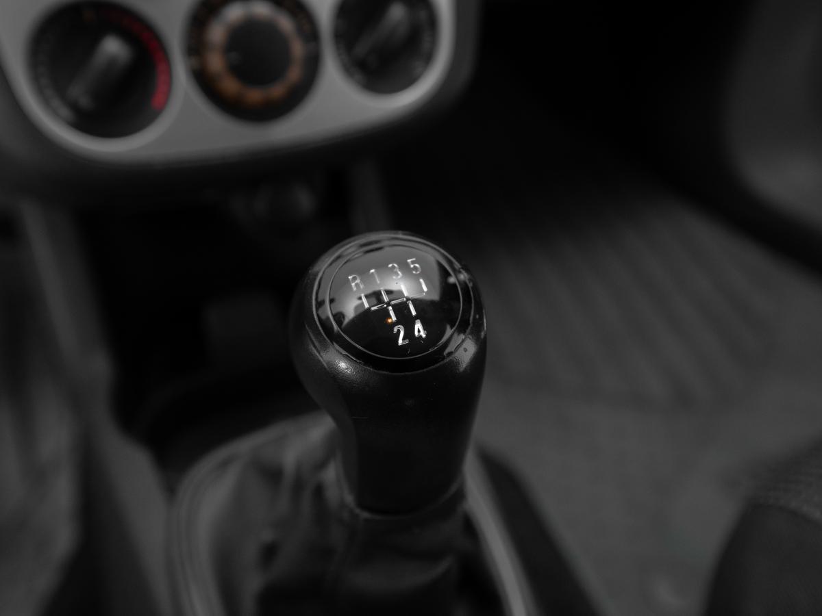 opel-corsa-van-2011-diesel-1248cc