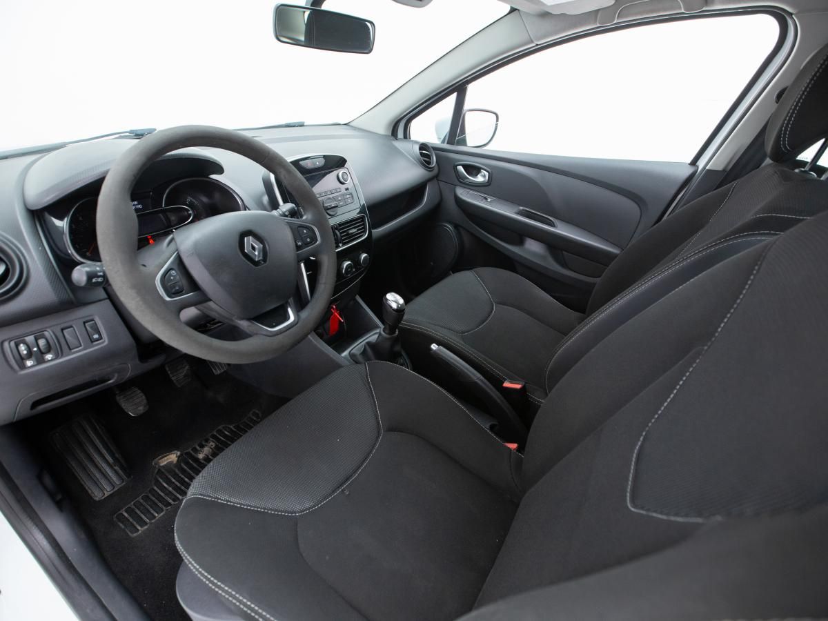 renault-clio-sport-tourer-2017-diesel-1461cc