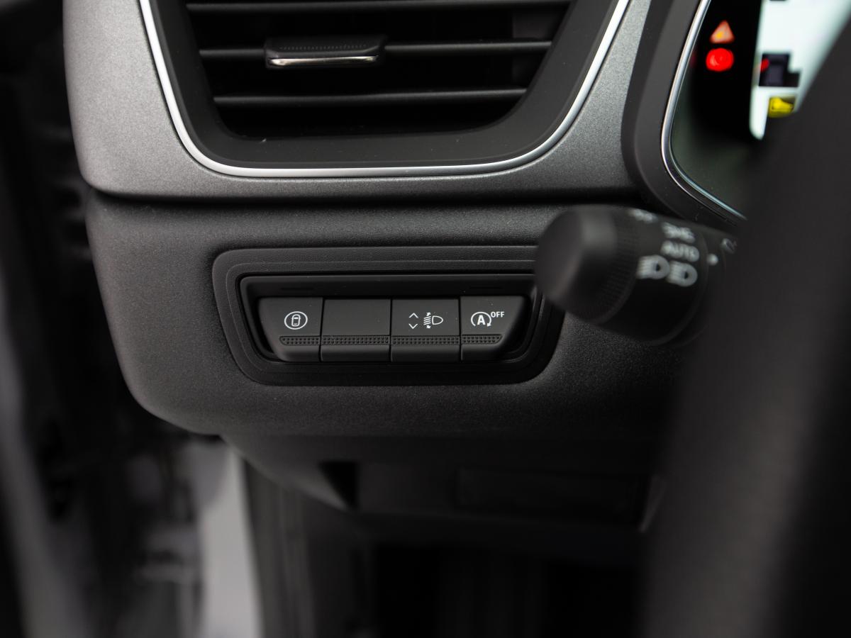 renault-captur-2024-gasolina-1332cc